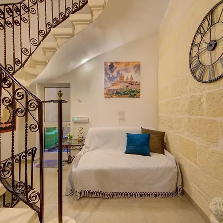 Victory In Historic Birgu, A Touch Of Maltese Tradition By 360 Estates Lejlighed