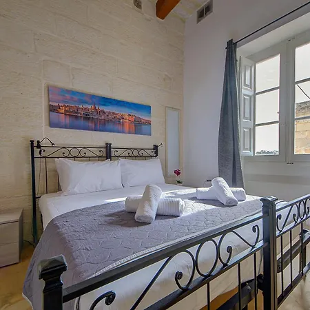 Victory In Historic Birgu, A Touch Of Maltese Tradition By 360 Estates Birgu
