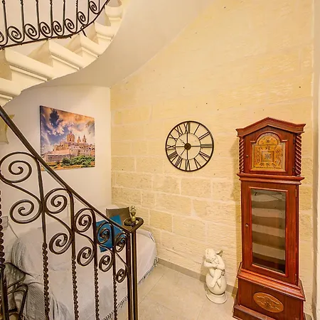 Victory In Historic Birgu, A Touch Of Maltese Tradition By 360 Estates *