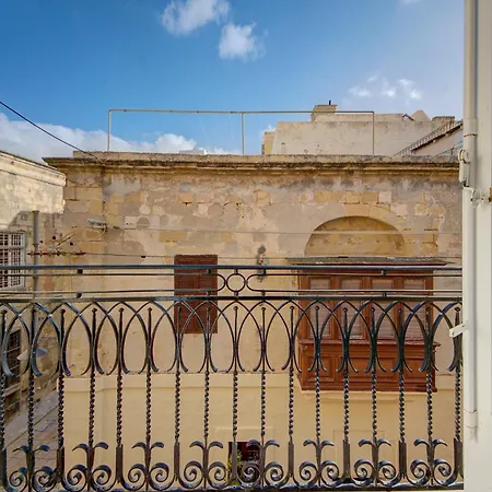Victory In Historic Birgu, A Touch Of Maltese Tradition By 360 Estates * Birgu