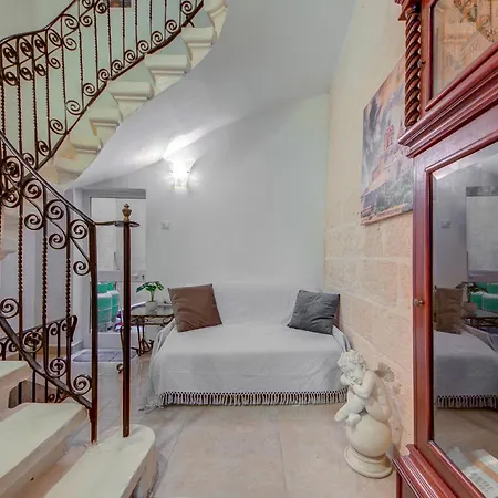 Lejlighed Victory In Historic Birgu, A Touch Of Maltese Tradition By 360 Estates