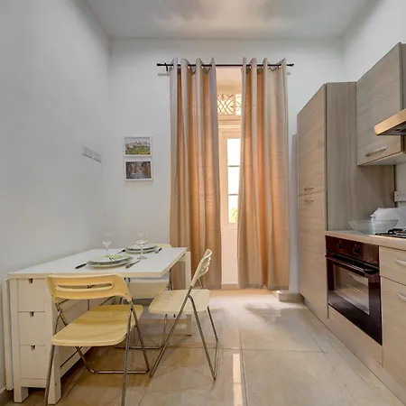 Lejlighed Victory In Historic Birgu, A Touch Of Maltese Tradition By 360 Estates *