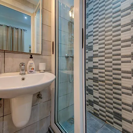 Victory In Historic Birgu, A Touch Of Maltese Tradition By 360 Estates *
