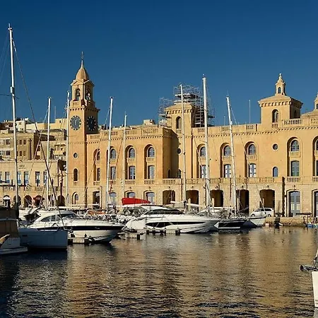Victory In Historic Birgu, A Touch Of Maltese Tradition By 360 Estates * Birgu