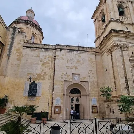 Victory In Historic Birgu, A Touch Of Maltese Tradition By 360 Estates Apartmán